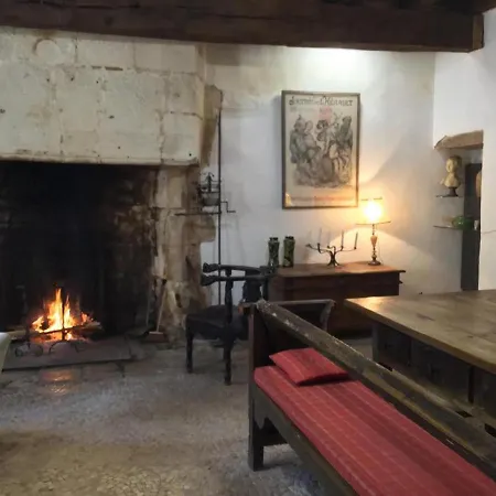 Сasa de vacaciones Verteuil-sur-charente, 6 Pieces, 11 Personnes - Fr-1-653-5