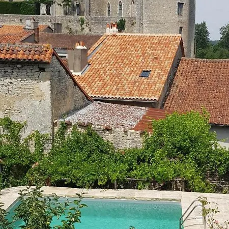 Сasa de vacaciones Verteuil-sur-charente, 6 Pieces, 11 Personnes - Fr-1-653-5 Verteuil-sur-Charente